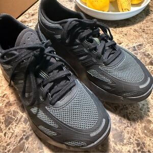 Men's ADIZERO Mesh Running Shoes - Black/Gray Sz 6.5 brand new!